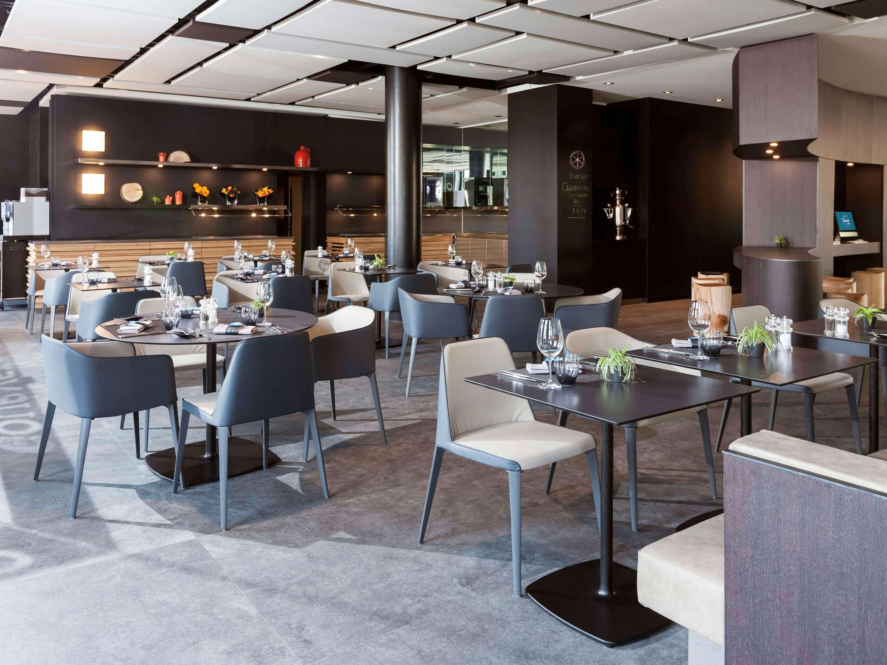 Novotel Expo Hotel 4*