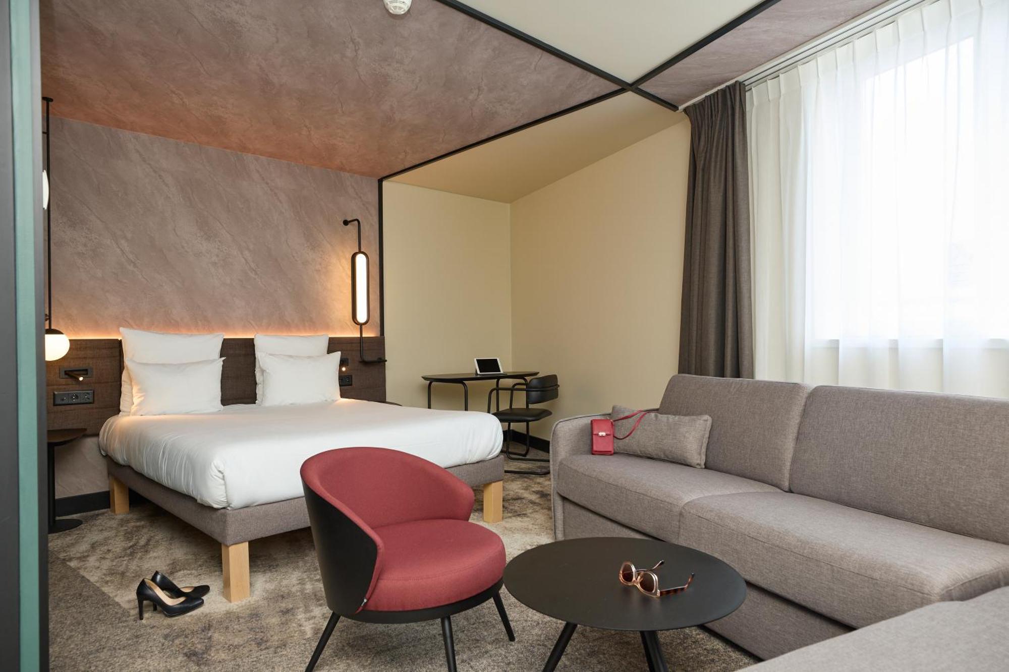 Hotel Novotel Expo 4*