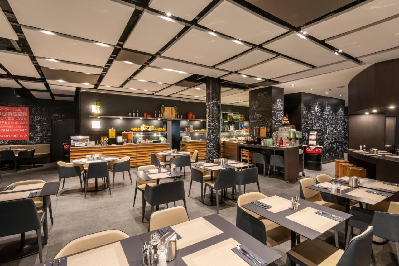 Hotel Novotel Expo 4*